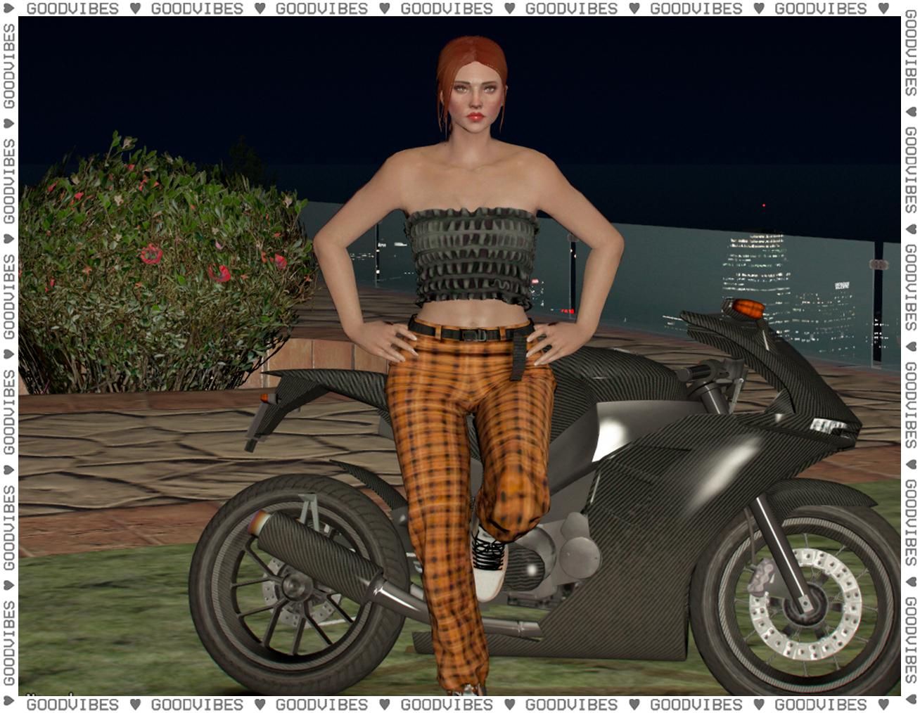 Kerly Top MP Female Fivem SP GTA5 Mods