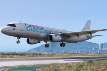 76d663 eurowings discover clean tail3