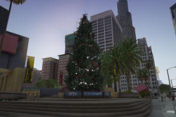 E946f7 bigfestivetree