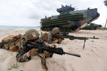 412b90 marines participate in an amphib