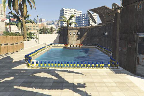 A cool Zombie Base With a Pool for Simple Zombies mod by sollaholla