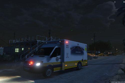 Mercedes Sprinter Ambulance with Red Lights [Add-On]