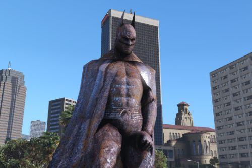 Batman Arkham Statue