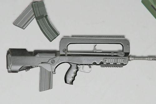 FAMAS F1