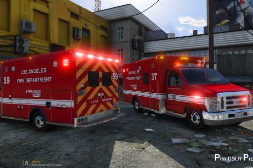 Ford E450 LAFD Ambulance [4K]