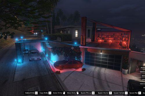 Garages w/ cool lighting for Michael and Franklin