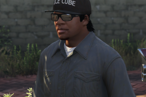 Hats worn in Straight Outta Compton