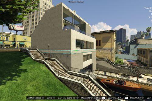 Minimalist Design Canal House [Ymap]
