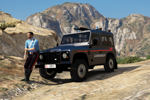 Land Rover Defender Carabinieri 112