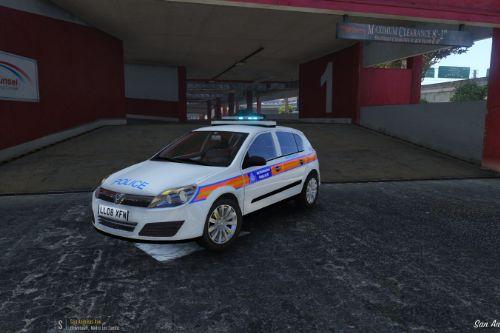 Met Police Vauxhall Astra