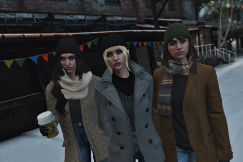 Recolored scarfs and beanies for MP Male / Female 