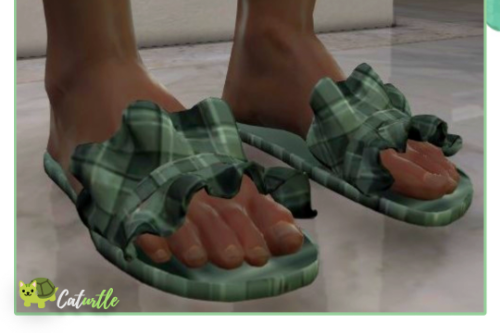 ShakeProductions Slippers with Ruffles