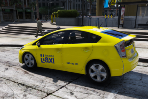 [Swedish] Sverige Taxi Toyota prius