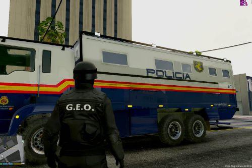 Transporte policial unidad G.E.O
