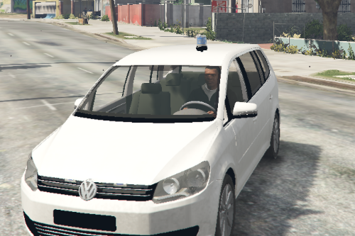 Undercover Volkswagen Touran