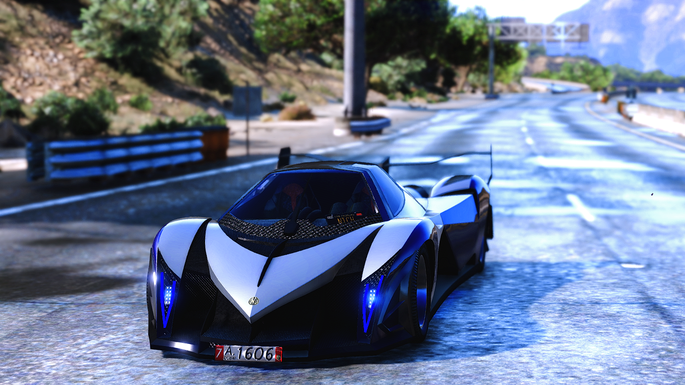 Машина гиперкар Devel Sixteen