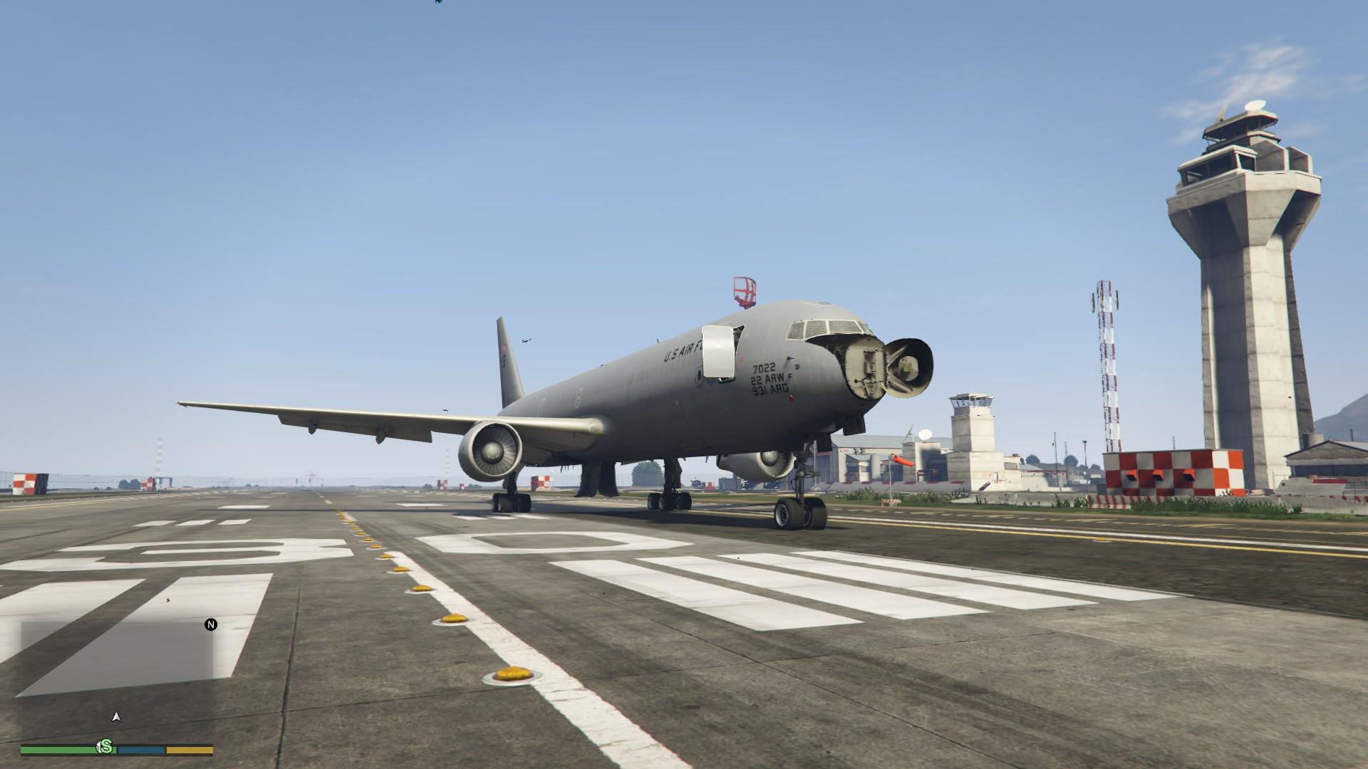 Игры гта самолеты. Boeing Kc-767. GTA 5 самолеты. Транспортный самолет GTA 5. C-130 GTA 5.