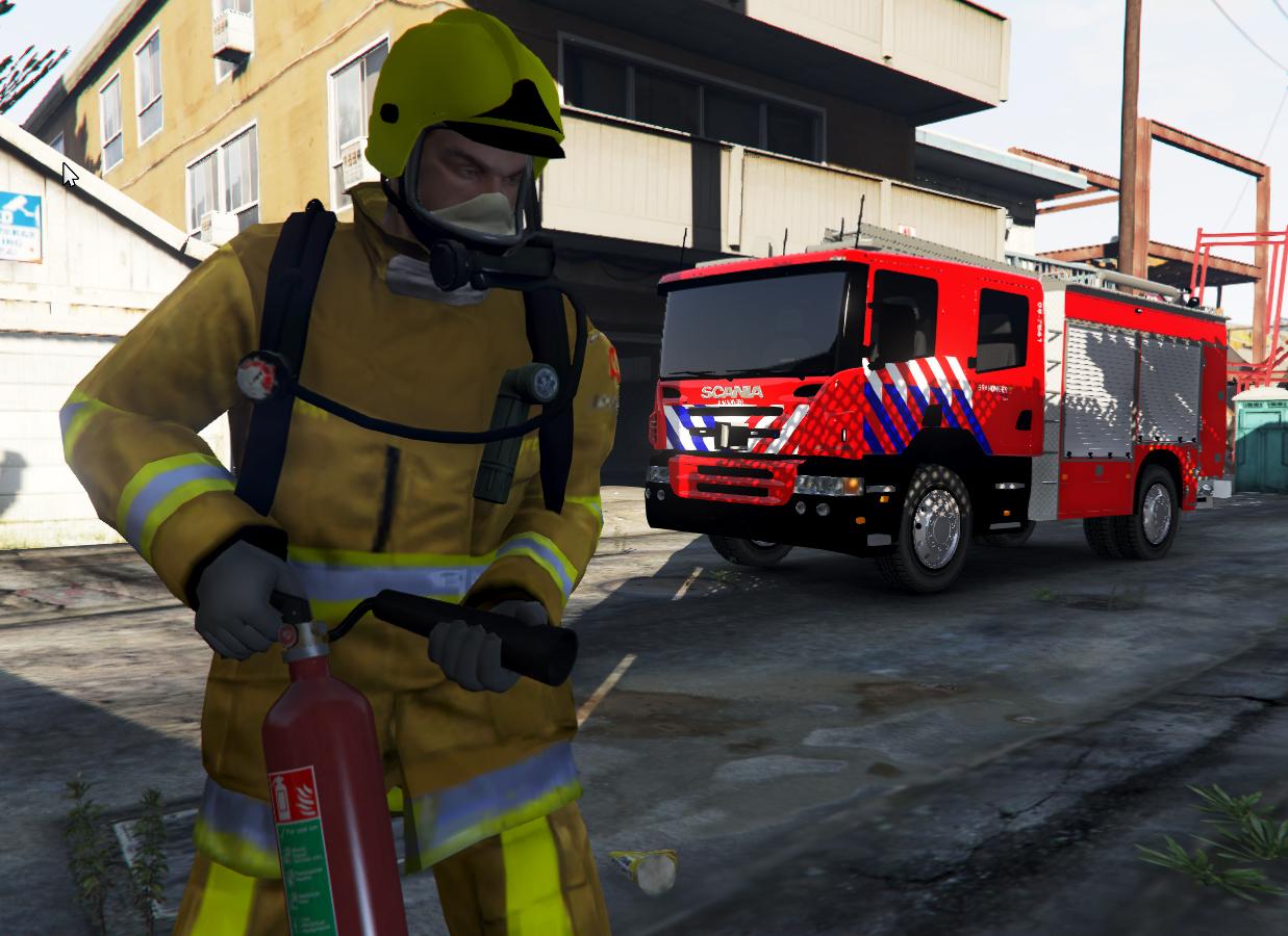 Paramedic gta 5 mod фото 117