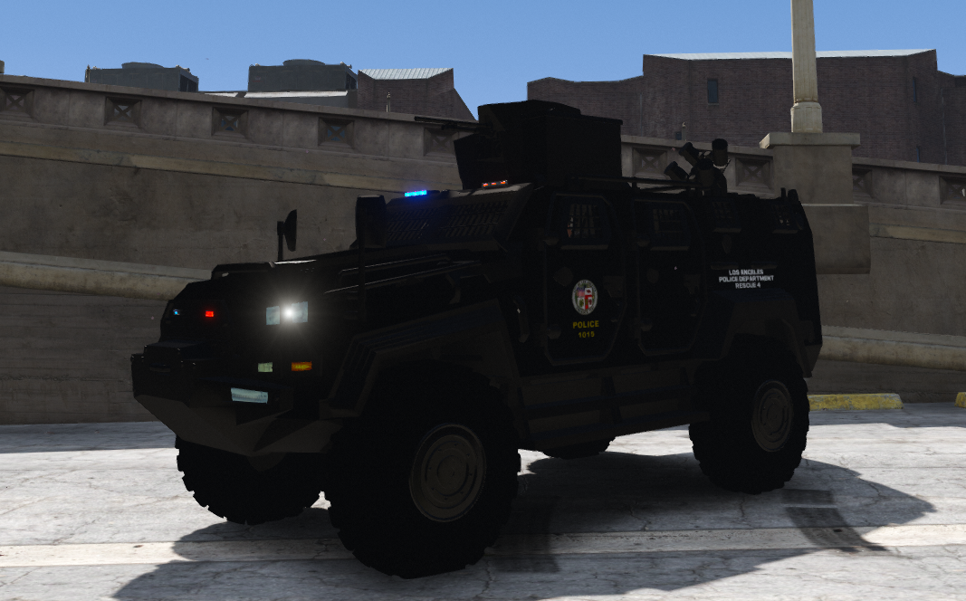 lapd swat vehicles