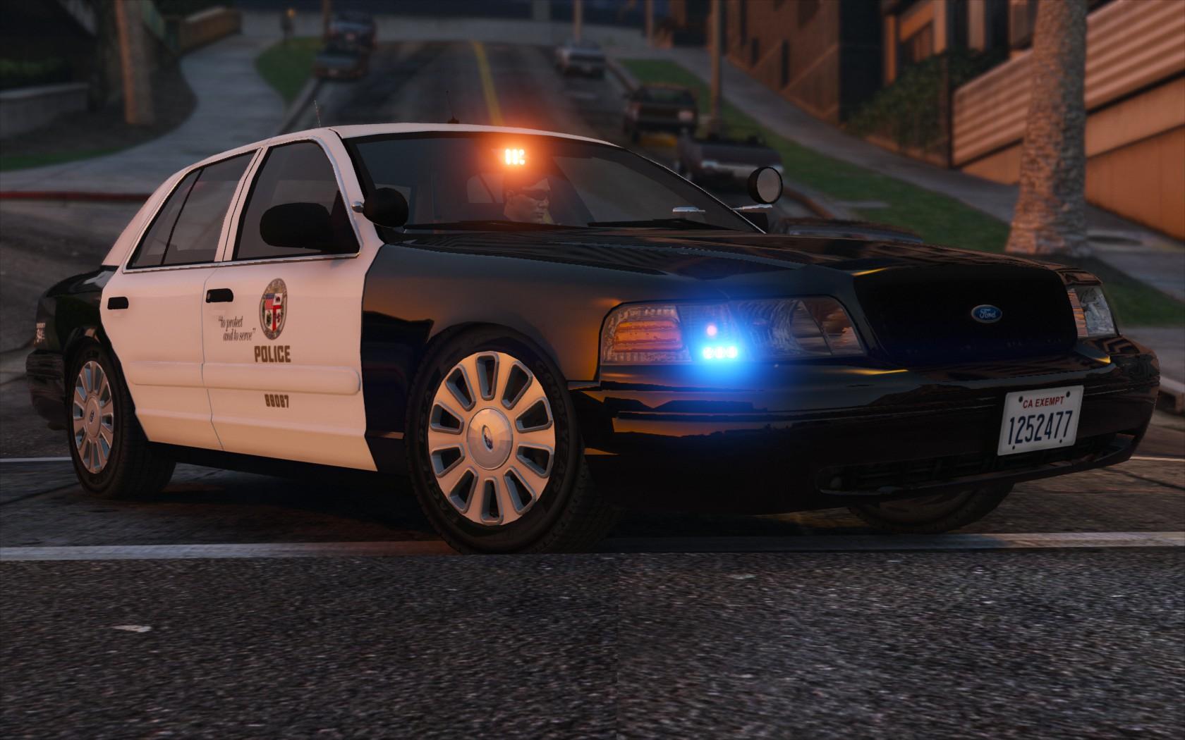 Ford Crown Vic Police Night