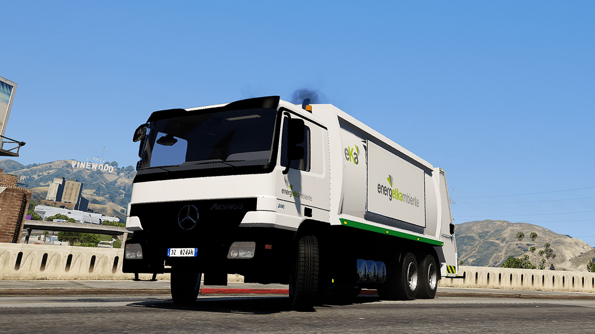 Mercedes actros для гта 5 фото 19