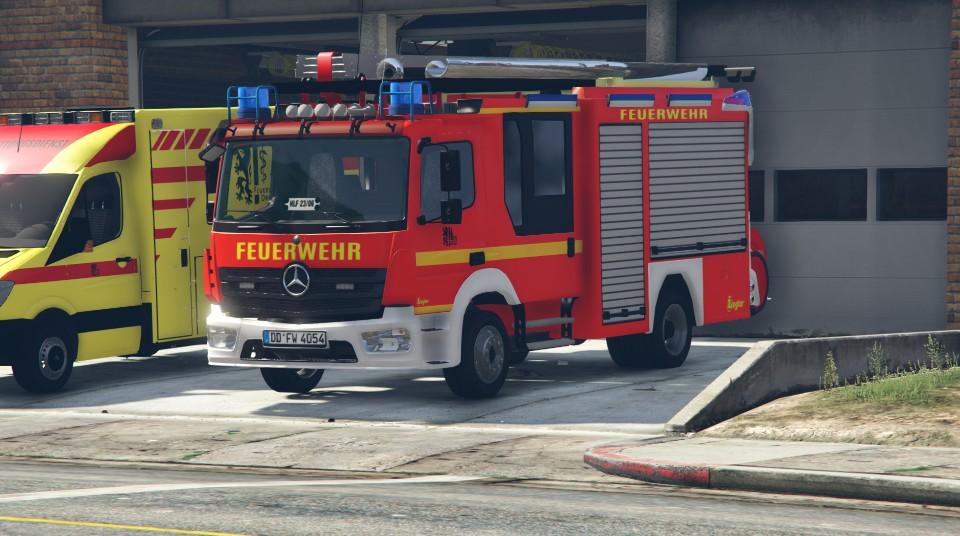 Mercedes Atego Feuerwehr BF Dresden HLF [ELS] [Paintjob] - GTA5-Mods.com