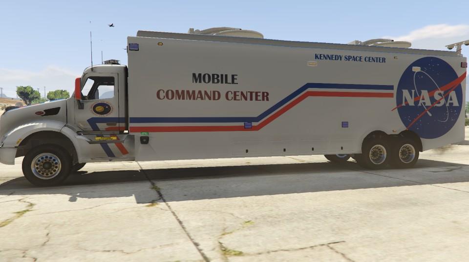 Mobile command. Мобильный командный центр ГТА 5. Большой специализированный транспорт mobile Command.