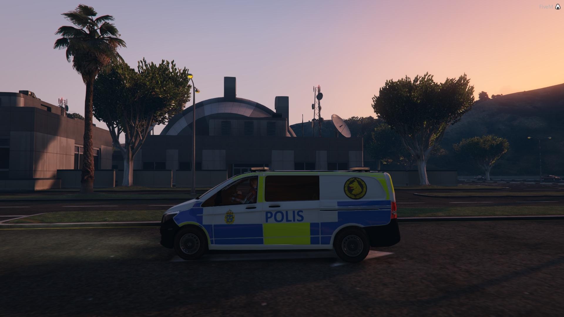 Gta 5 swedish police фото 34