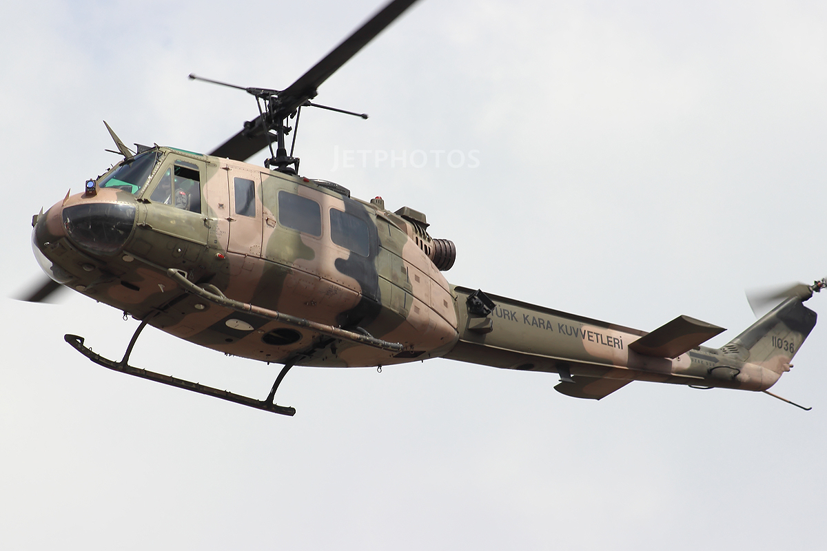 UH-1H Türk Kara Kuvvetleri Helikopteri - Turkish Land Forces ...