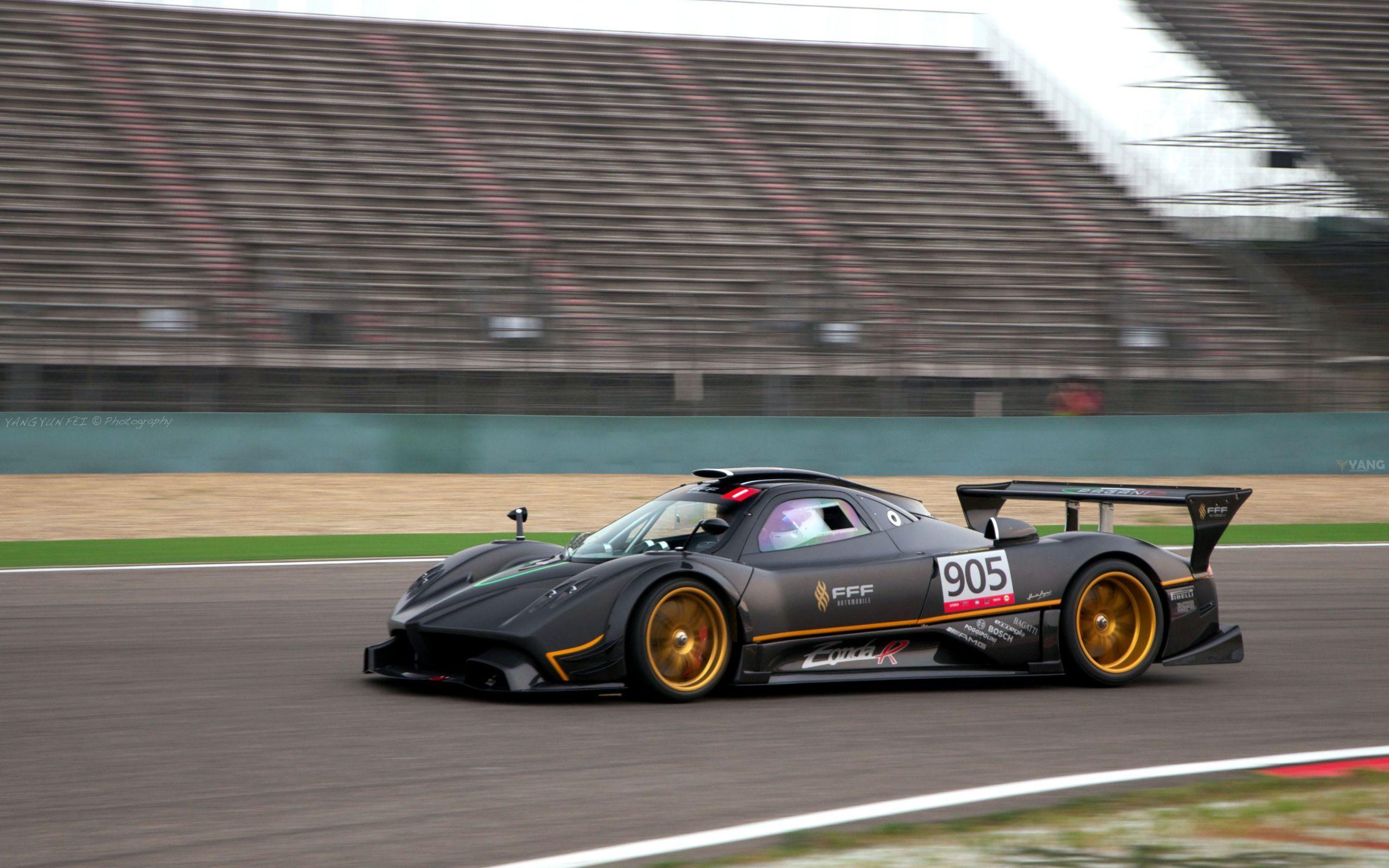 2011 Zonda r