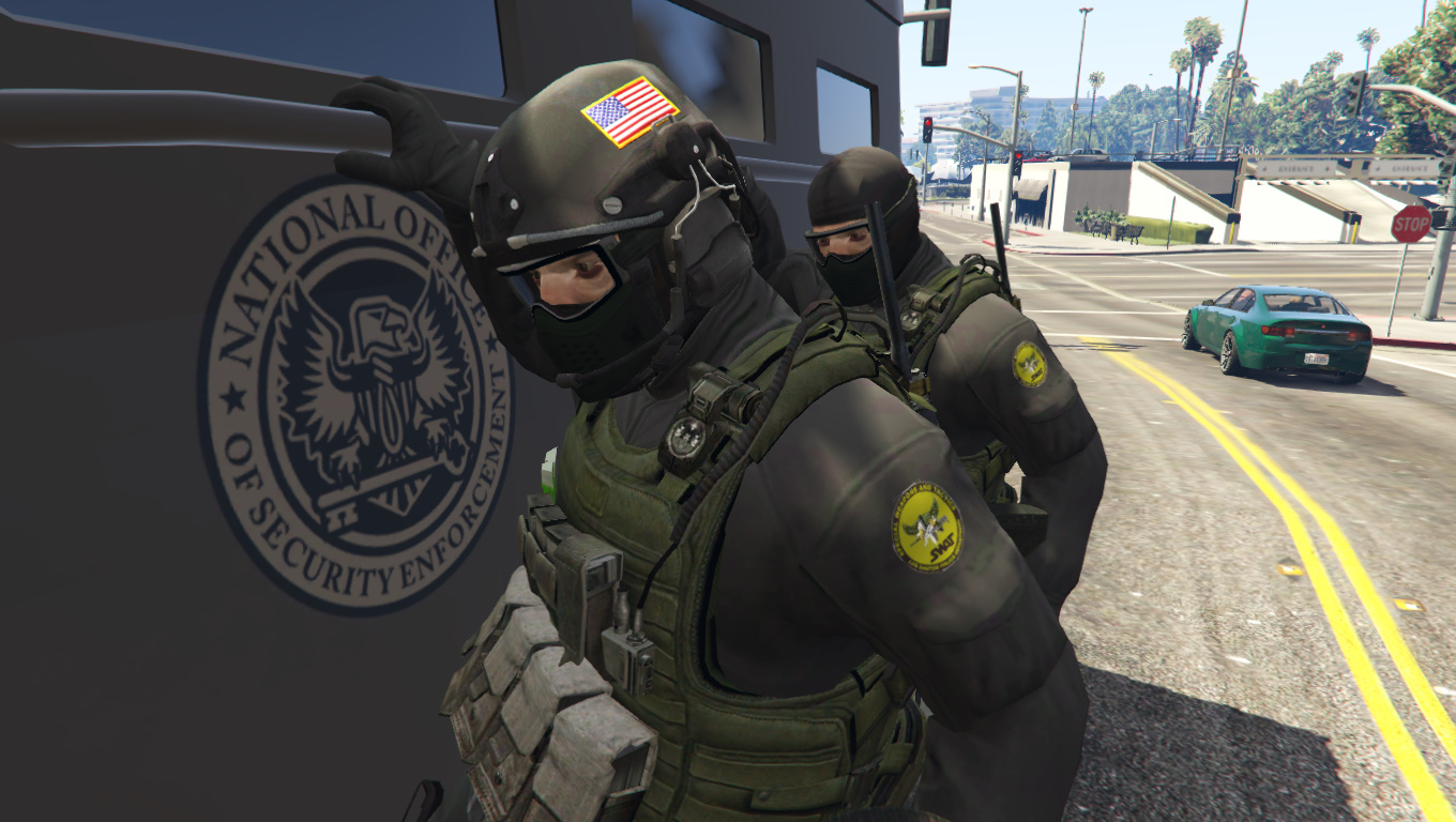 Swat mas. SWAT Team GTA 5. Форма SWAT 2021. Лейтенант Фарлоу | SWAT. SWAT m4 GTA sa.