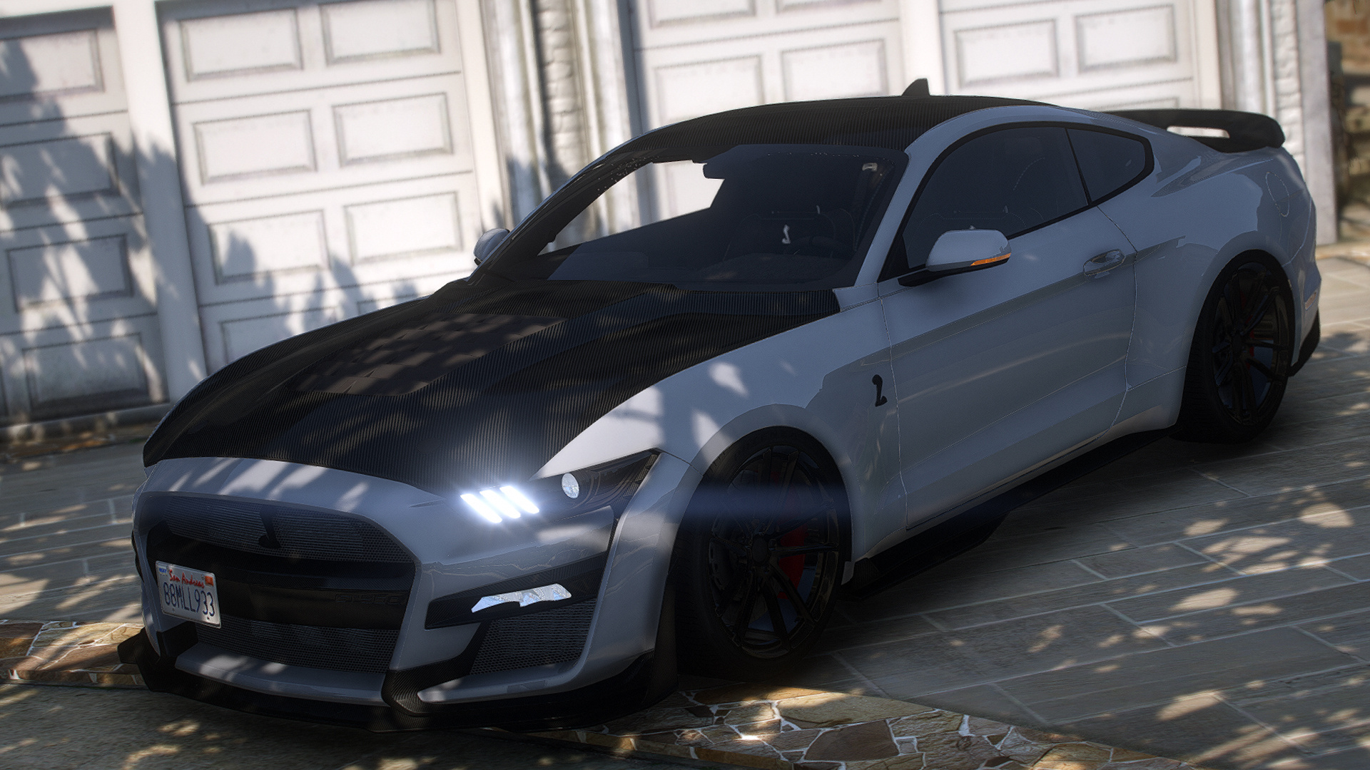 https://img.gta5-mods.com/q95/images/ford-mustang-shelby-gt500-carbon-aero-package-add-on-extras-fivem/a11de7-screenshot-1.jpg