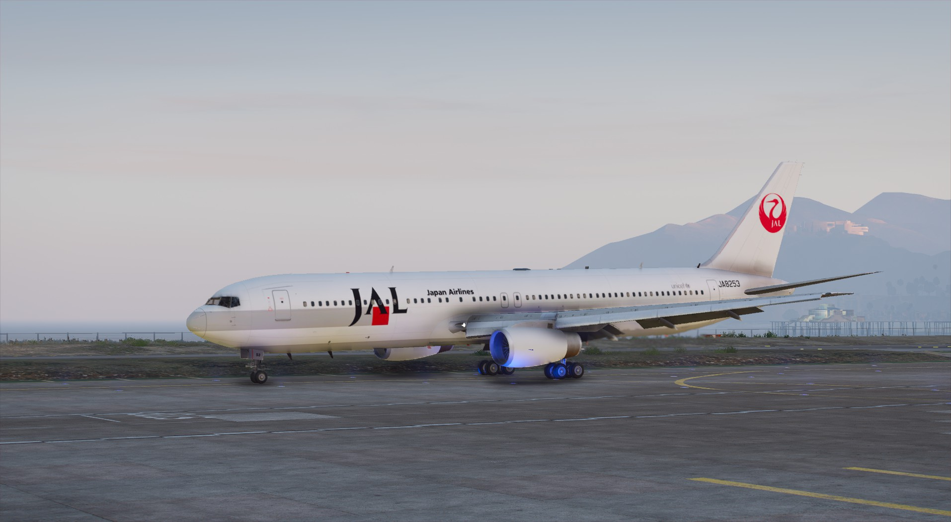 Japan Airlines ( 日本航空 ) JA8253 & Japan Transocean Air ( 日本 