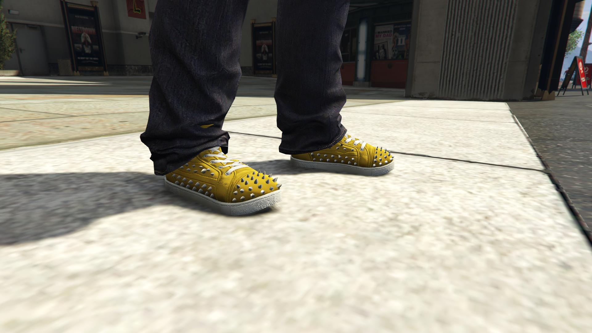 The new GTA:Online update has some fire jawnz [Louboutin and Louis Vuitton  parodies] : r/streetwear