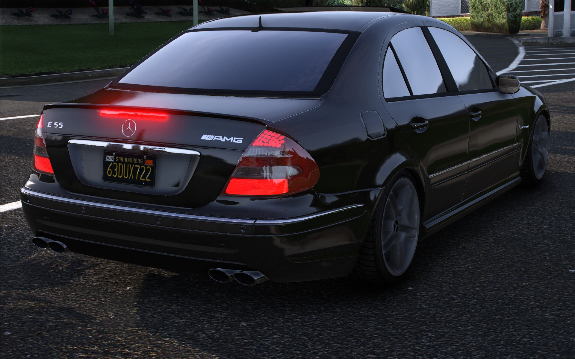 https://img.gta5-mods.com/q95/images/mercedes-benz-e55-amg-add-on-replace-tuning-realistic-sound-handling/99eb65-20231011222939_1.jpg