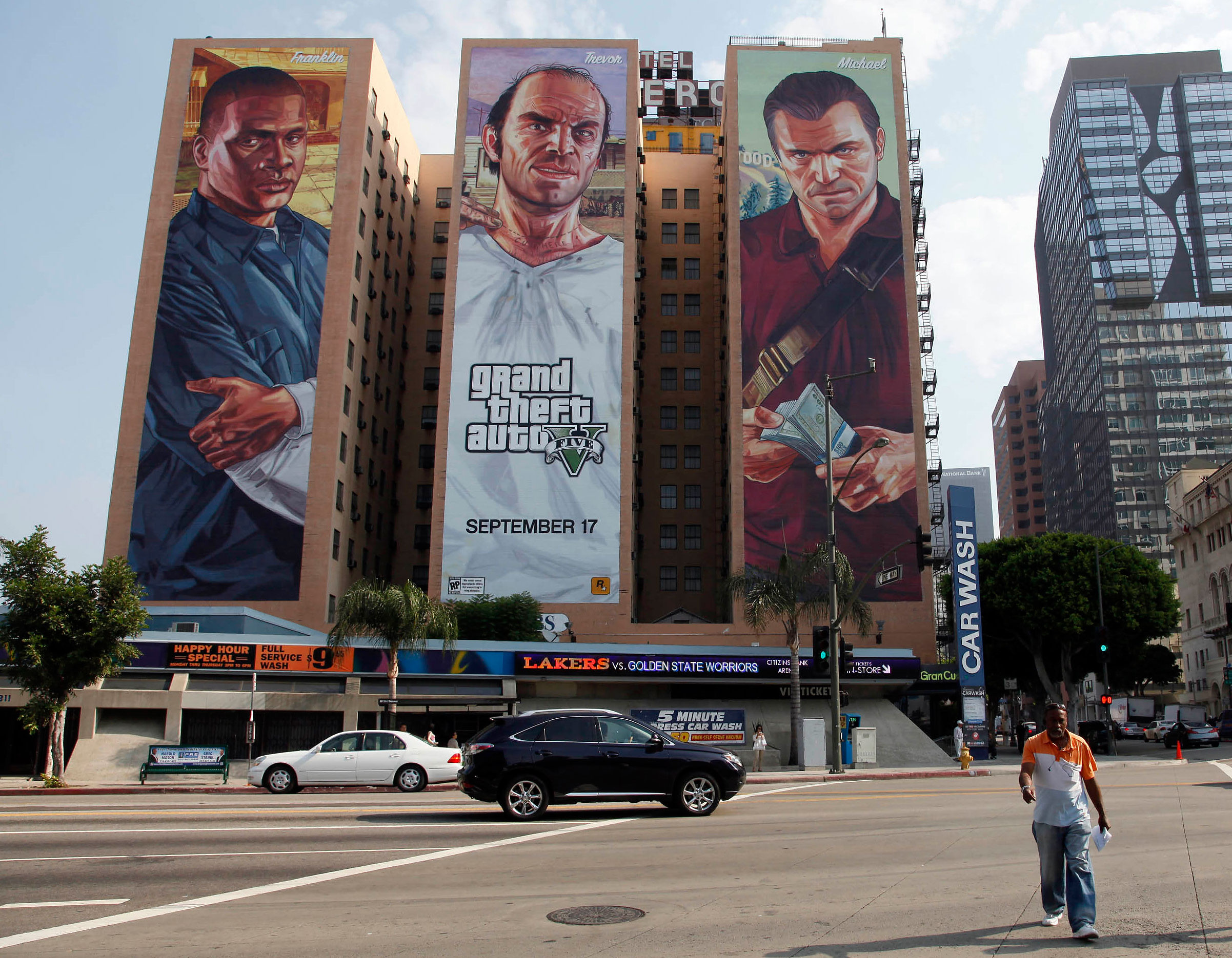 Реклама в играх россия. Реклама ГТА 5 В Лос Анджелесе. Рекламный баннер ГТА 5 Лос Анджелес. Билборд ГТА 5. Билборд с рекламой компьютерной игры.