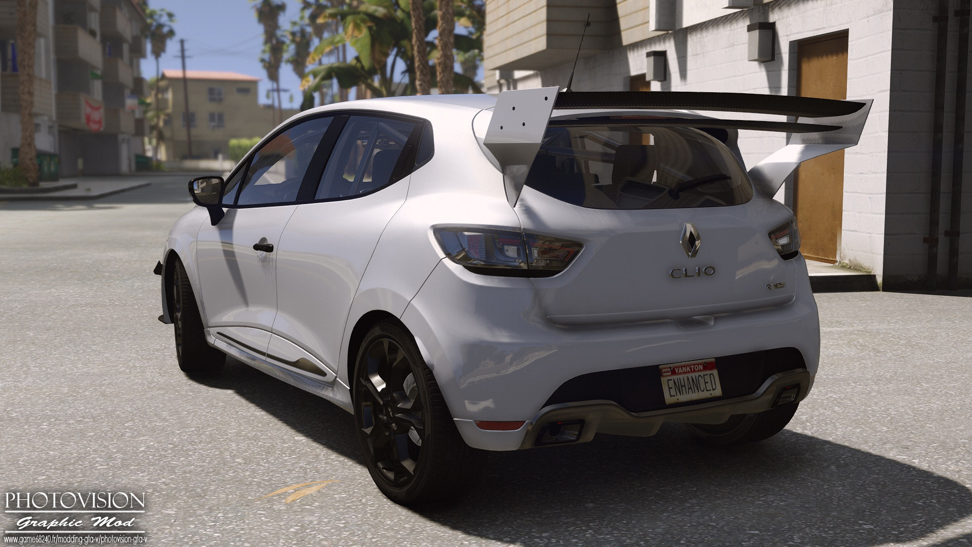 https://img.gta5-mods.com/q95/images/renault-clio-iv-rs-2013-add-on-replace-tuning-template/5dffbe-GTA5%2013-05-2017%2004-54-09-37.jpg