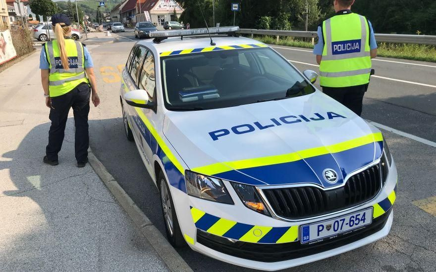 Slovenian police 2018 skoda octavia [Skin] - GTA5-Mods.com