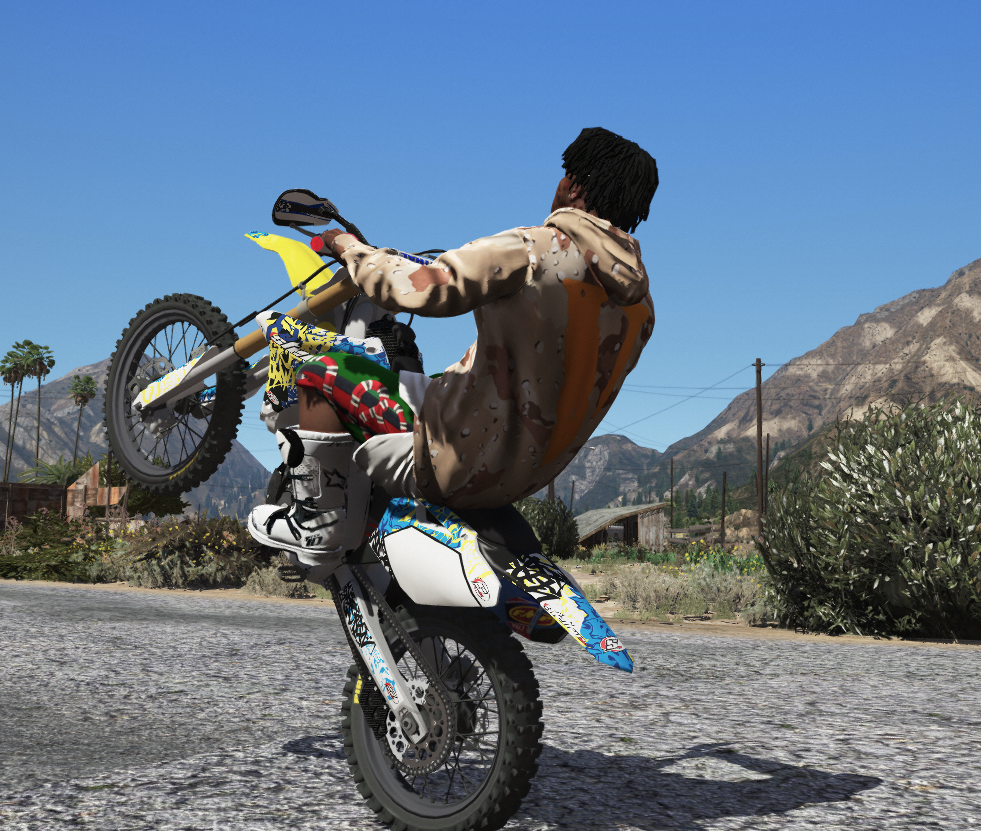 VLONE Camo & Off White VLONE Sweater for Franklin - GTA5-Mods.com